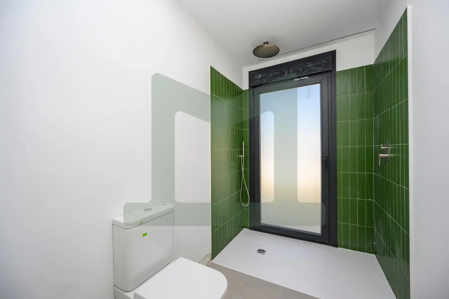 Baño de Casa adosada en venta en Griñón con Calefacción, Jardín privado y Piscina