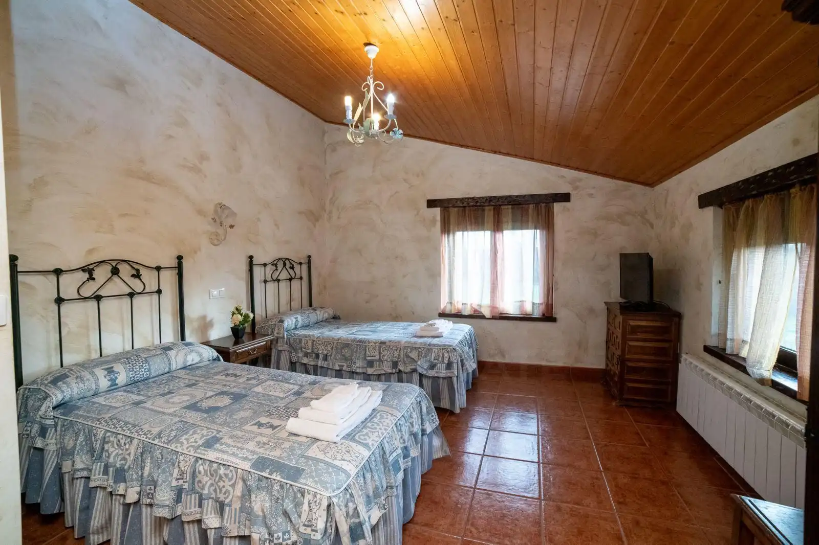 Country house with pool for sale in Ciudad Rodrigo, imagen 9