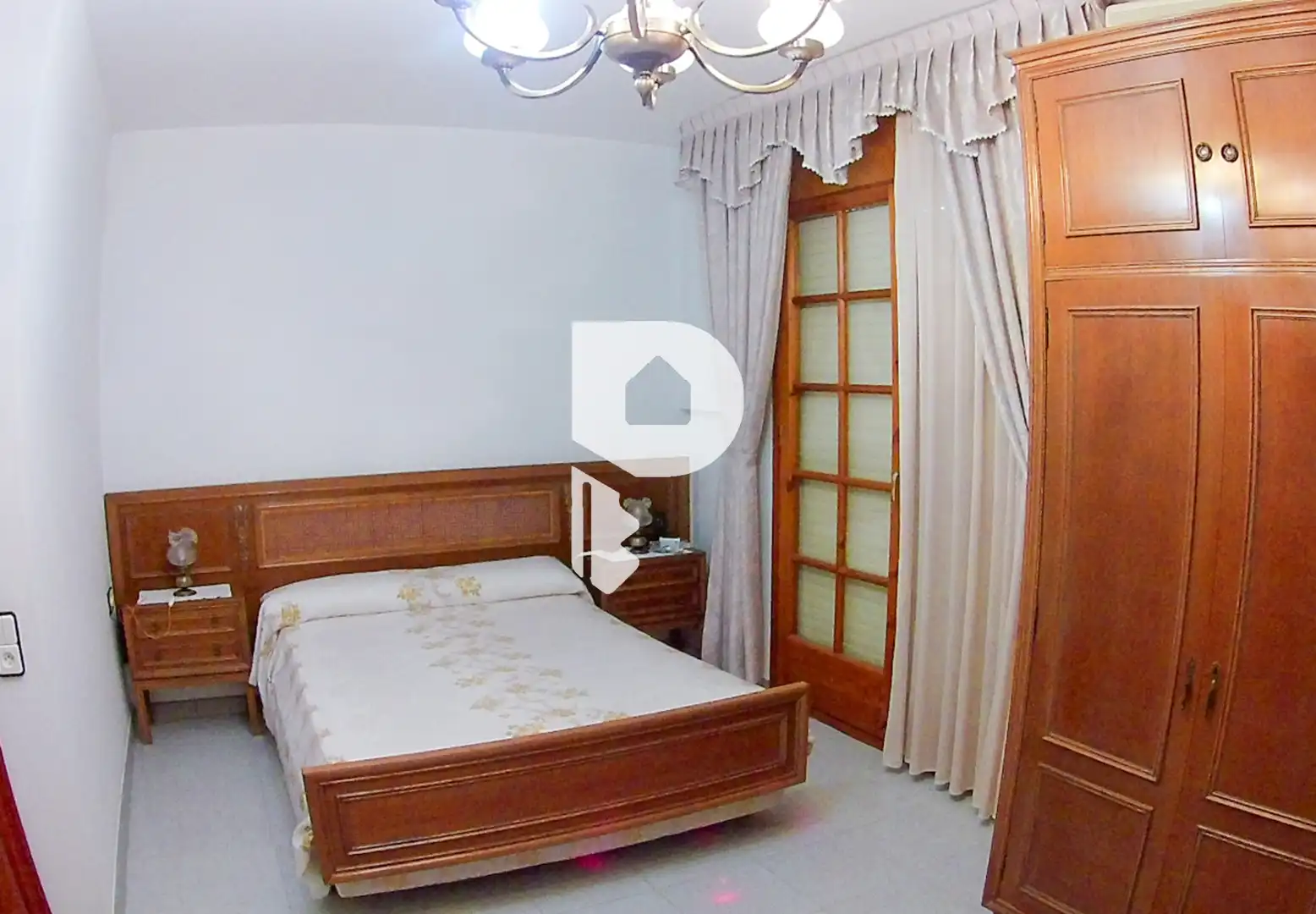 Habitación de Casa o chalet en venta en Sant Just Desvern con Aire acondicionado, Calefacción y Jardín privado