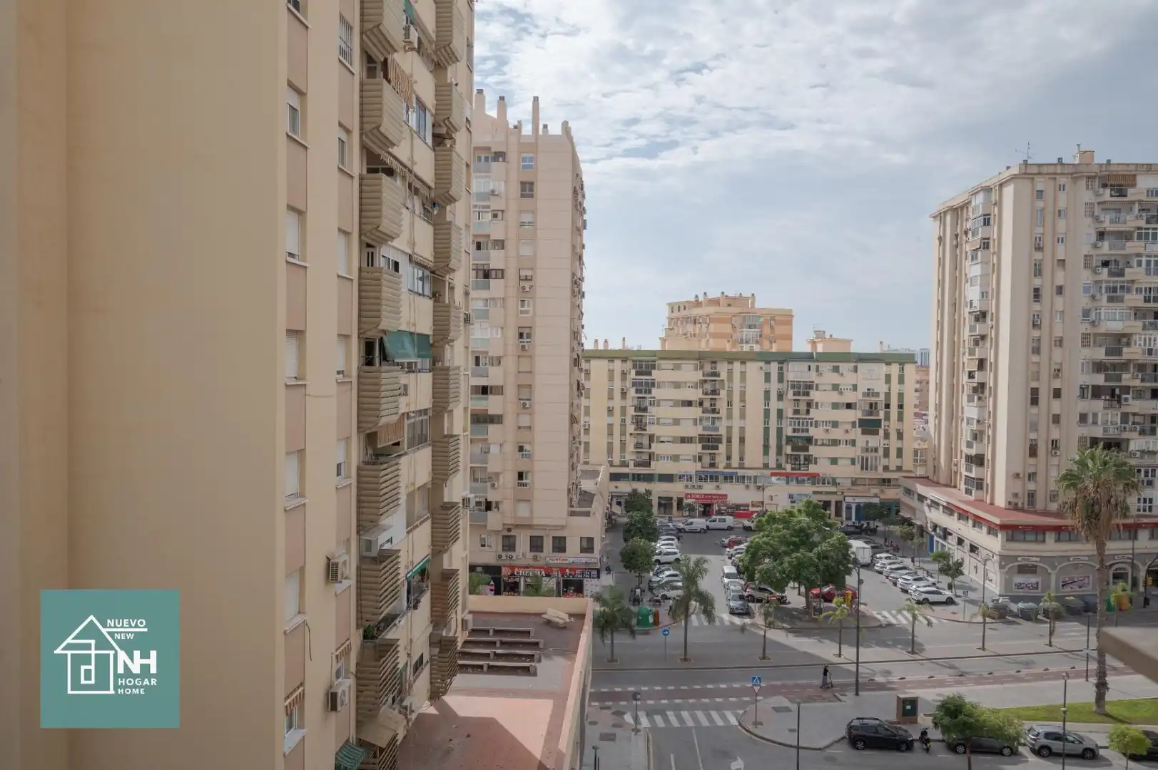 Vista exterior de Pis en venda en Málaga amb Aire condicionat i Balcó