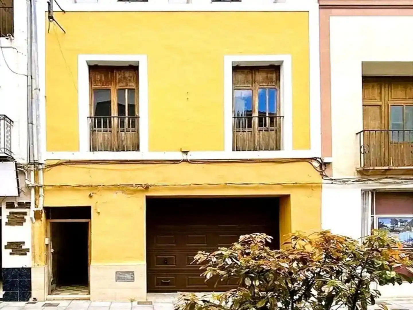 Vista exterior de Casa adosada en venda en Benigànim