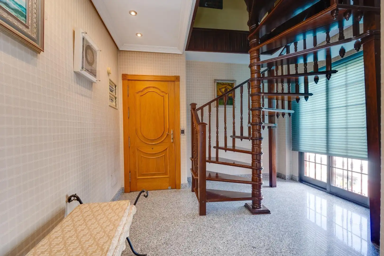 Attic for rent in Torrevieja  with Air Conditioner, Terrace and Furnished
