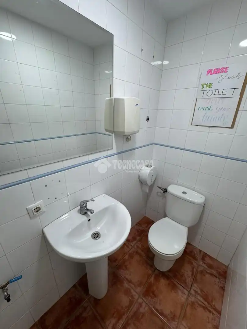 Baño de Local en venta en El Puerto de Santa María