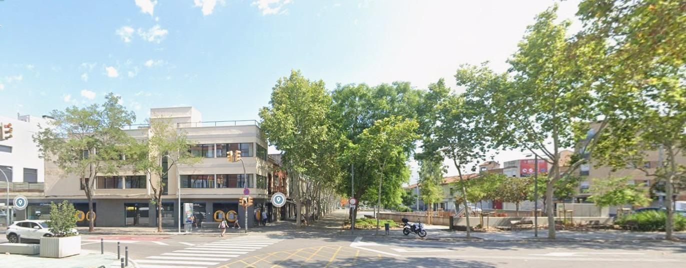 Vista exterior de Planta baja en venta en Sabadell con Calefacción, Parquet y Terraza