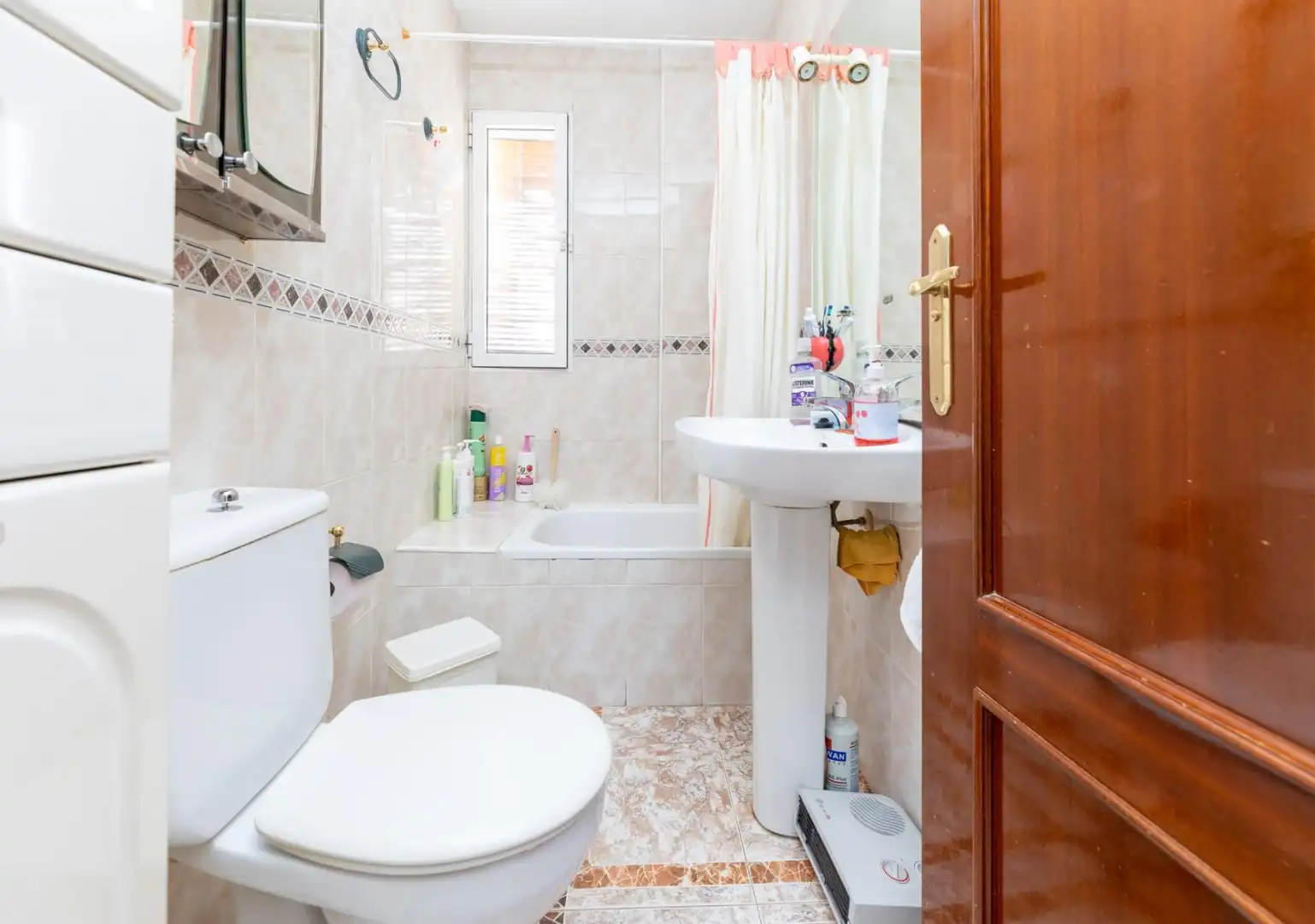Badezimmer von Maisonette zum Verkauf in Ogíjares mit Terrasse
