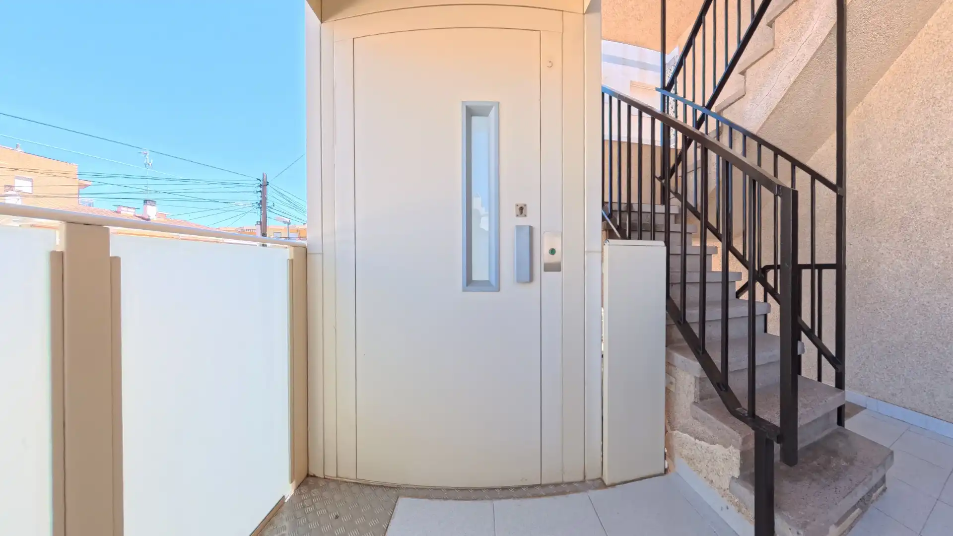 Dúplex con terraza en venta en Carrer de Cubelles, imagen 25