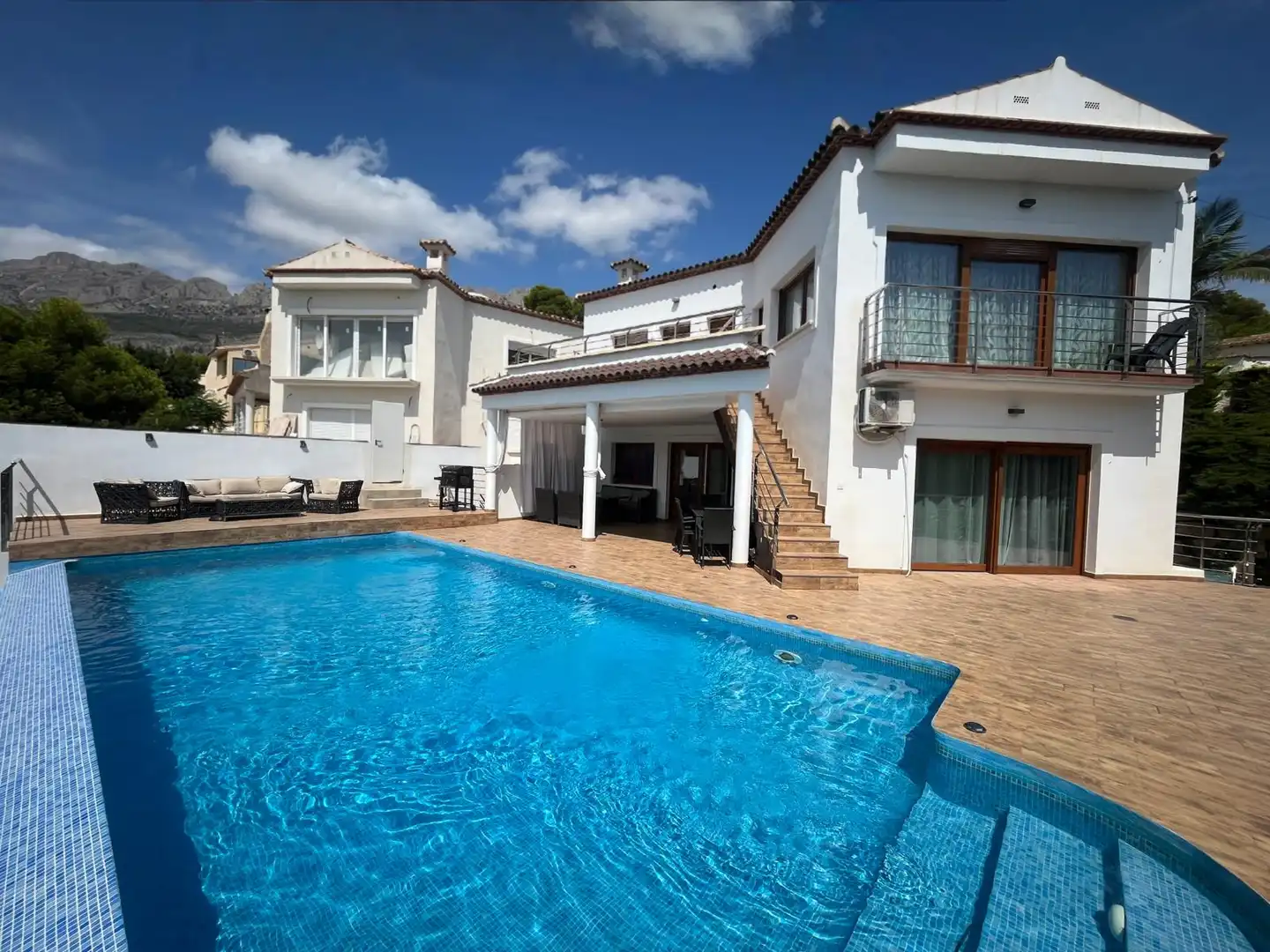 Vista exterior de Casa o chalet en venta en Altea con Aire acondicionado, Calefacción y Jardín privado