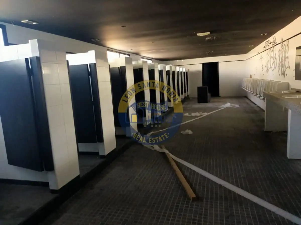 Local comercial en venda a Villaquilambre, imagen 6