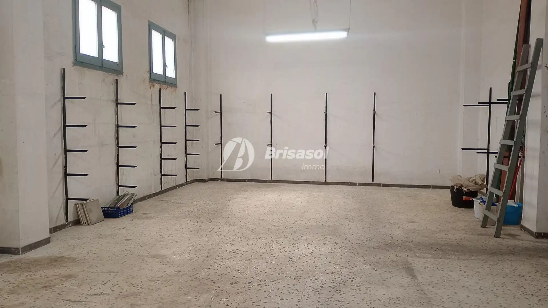 Local de alquiler en Port - Horta de Santa María