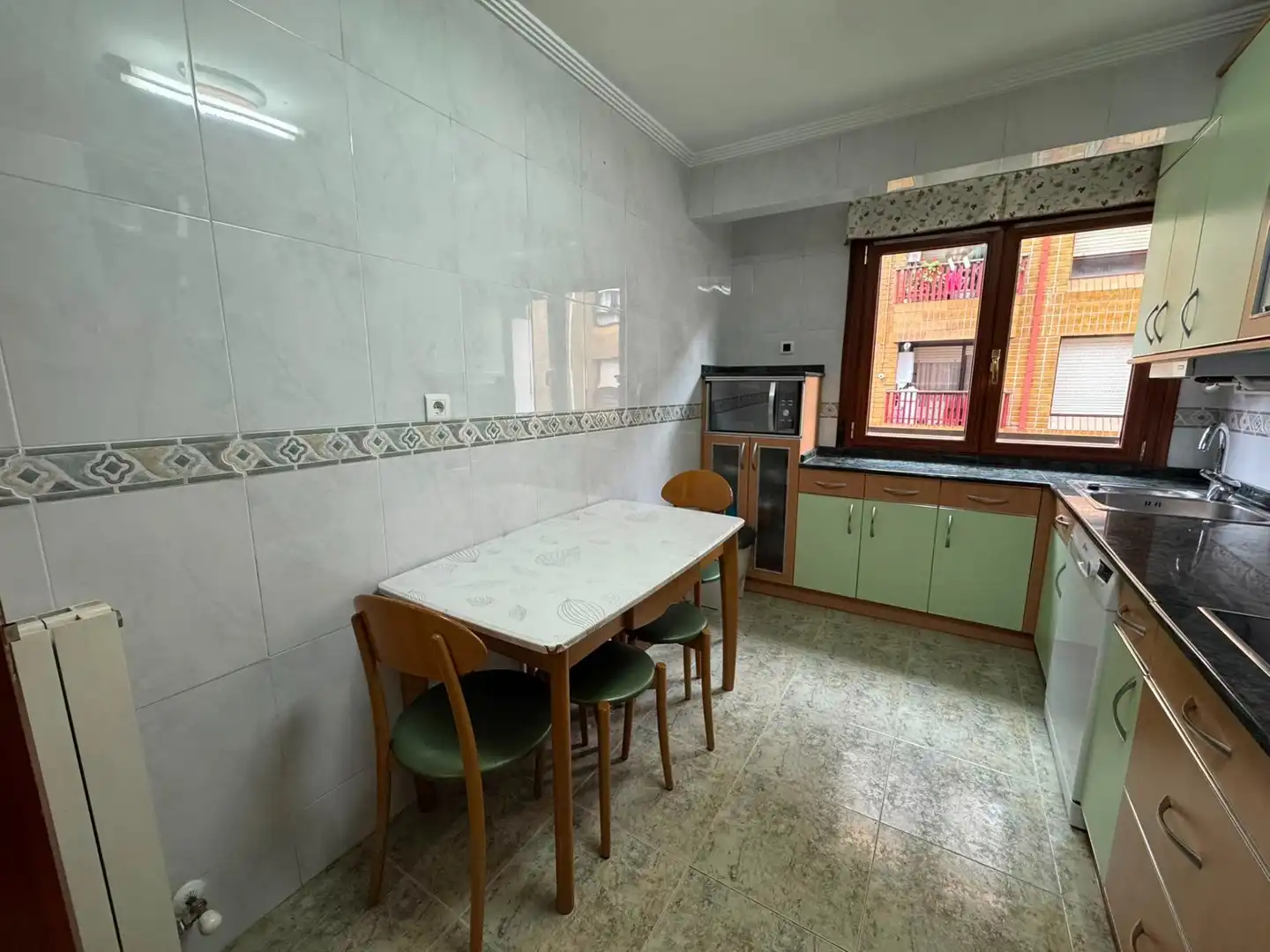 Cocina de Piso en venta en Sestao  con Calefacción y Trastero