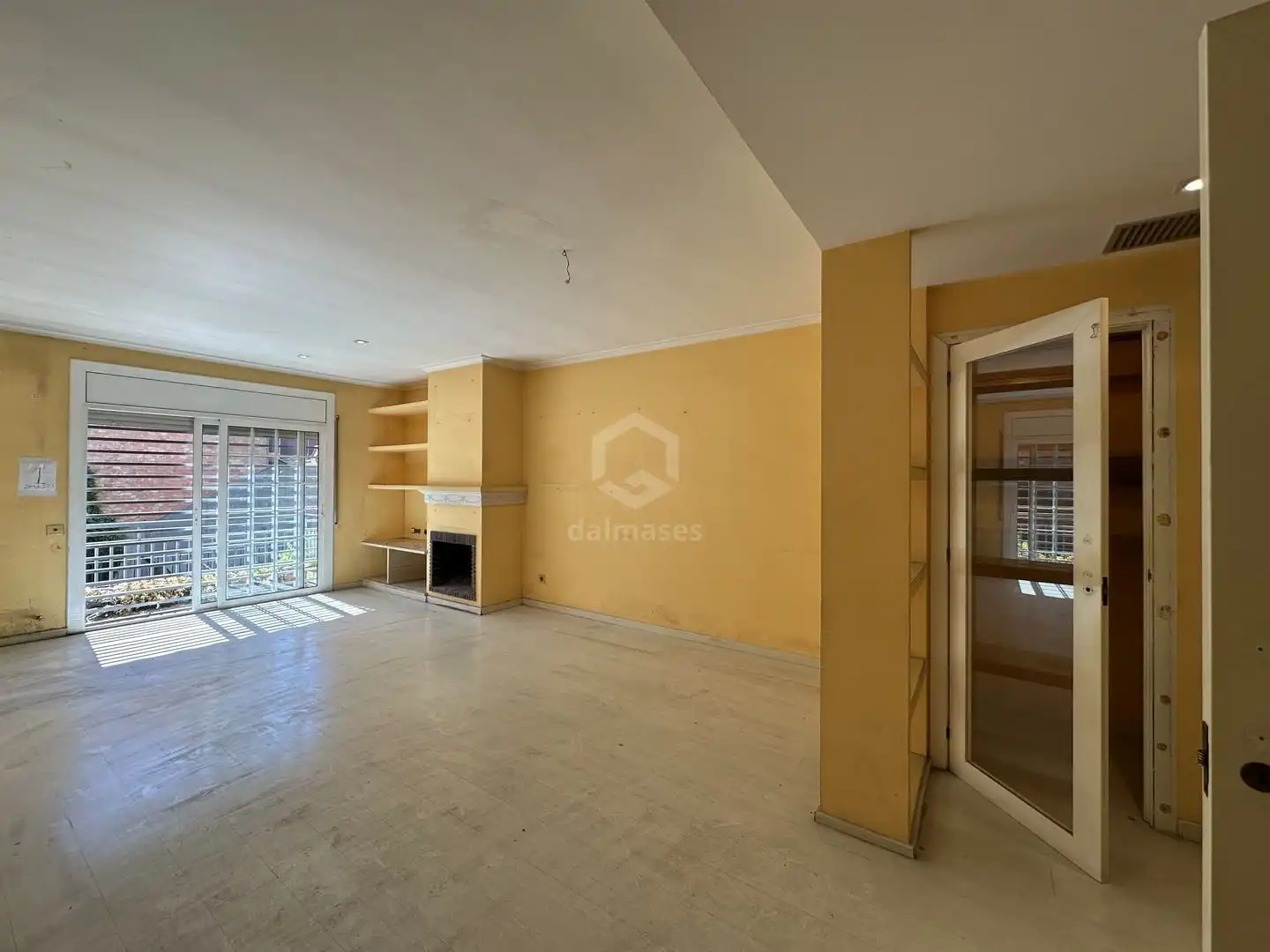 Einfamilien-Reihenhaus zum Verkauf in El Prat de Llobregat mit Privatgarten und Terrasse