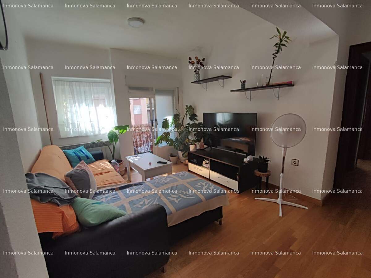 Sala de estar de Piso de alquiler en Salamanca Capital con Calefacción, Amueblado y Balcón