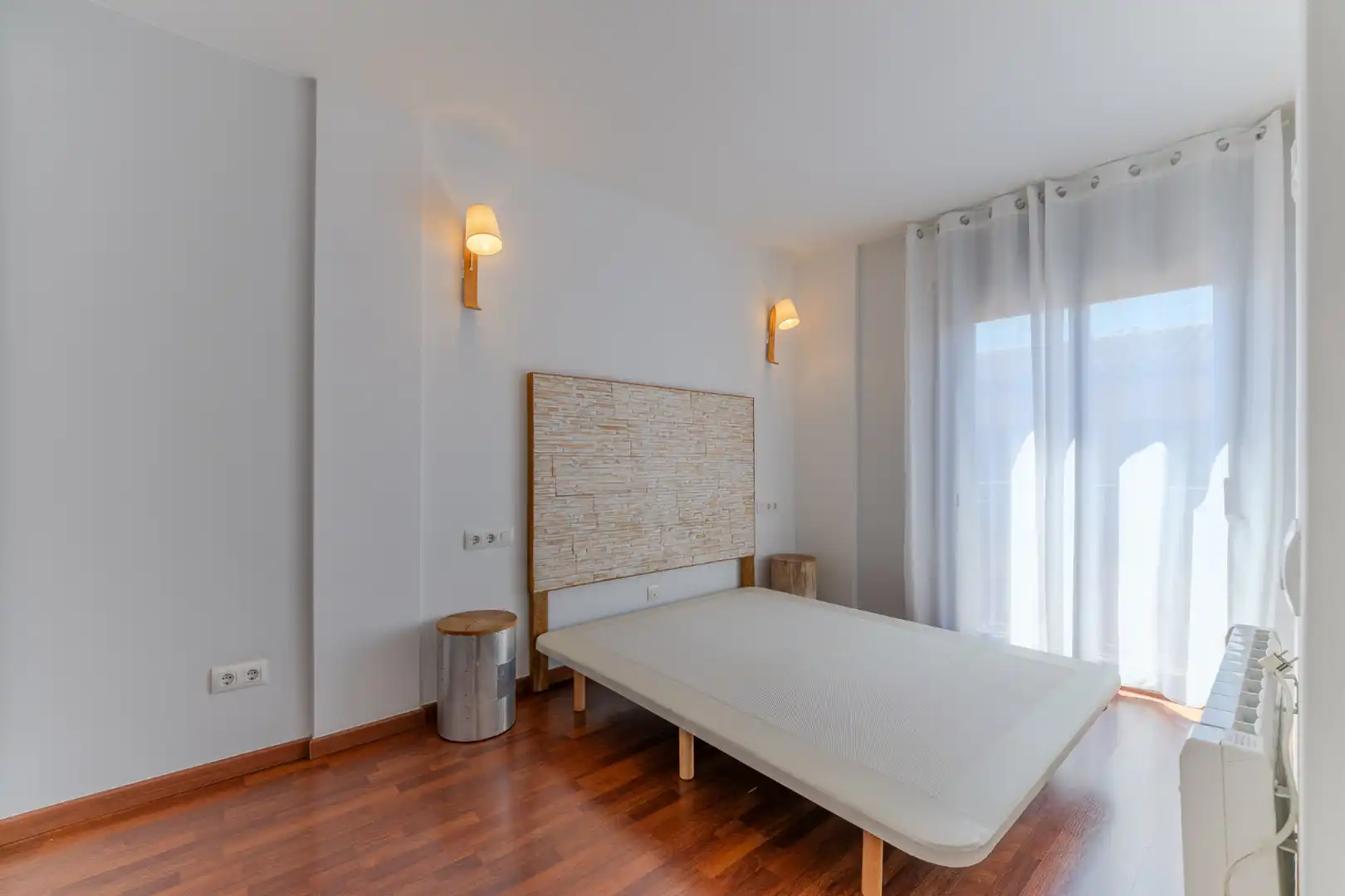 Schlafzimmer von Einfamilien-Reihenhaus zum Verkauf in Vidreres mit Heizung, Möbliert und Ofen