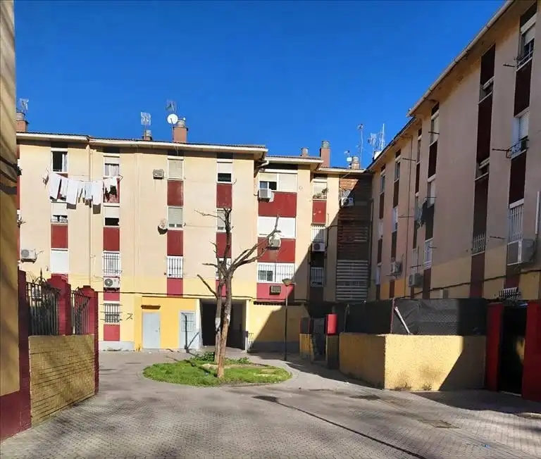 Vista exterior de Pis en venda en Sevilla