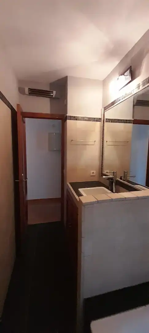 Bany de Pis en venda en Córdoba amb Aire condicionat i Balcó