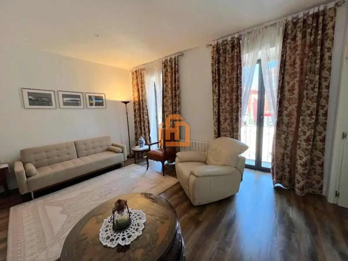 Villa in vendita a Plaza Constitucion, imagen 2