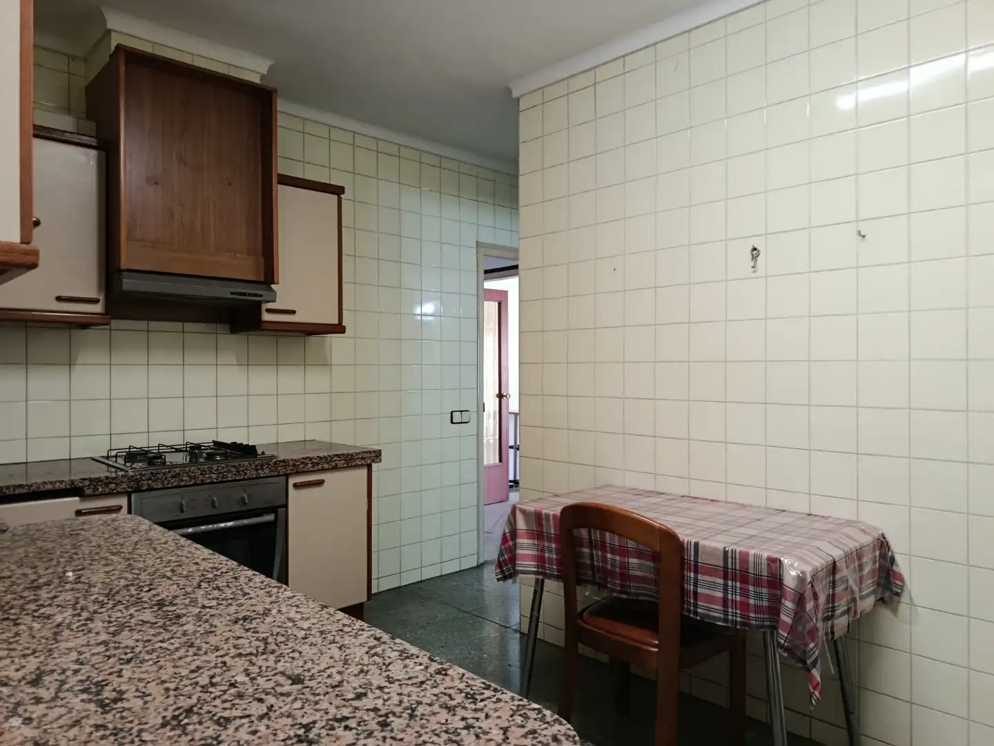 Küche von Wohnung zum Verkauf in Girona mit Heizung, Terrasse und Balkon