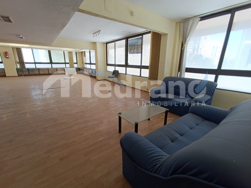 Premises to rent in Levante Alto