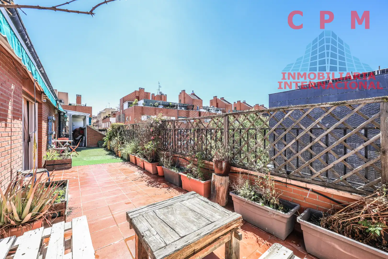 Terrasse von Dachboden zur Miete in  Madrid Capital mit Klimaanlage, Heizung und Privatgarten