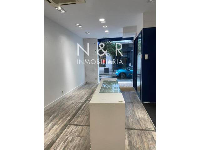 Local comercial en Alquiler en General Pardiñas en Ensanche - Sar