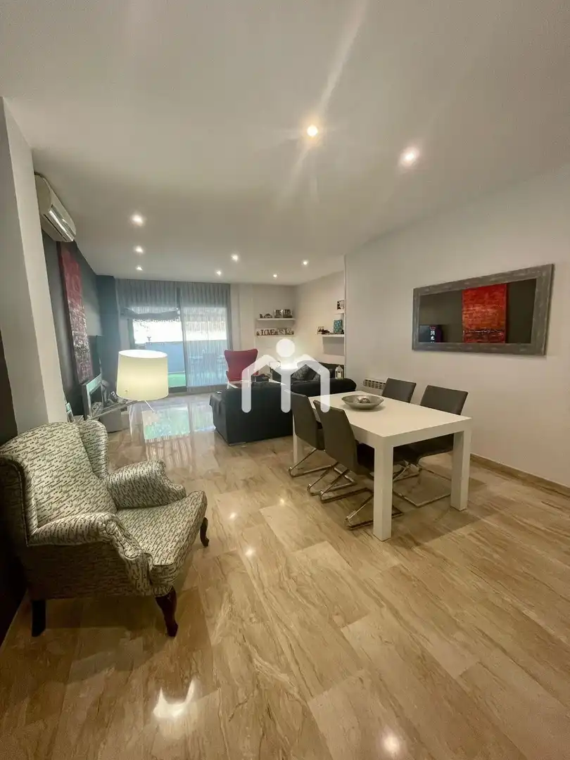Sala d'estar de Pis en venda en Badalona amb Aire condicionat, Calefacció i Terrassa