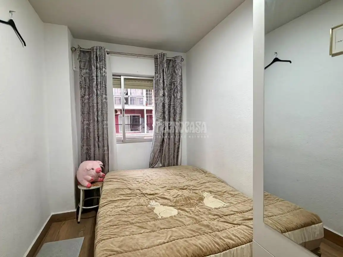 Bedroom of Flat for sale in Mijas  with Heating, Parquet flooring and Terrace