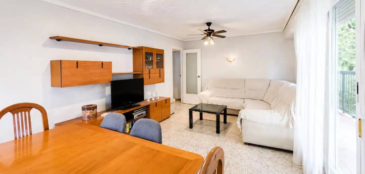 Sala de estar de Piso en venta en Elche / Elx con Aire acondicionado, Amueblado y Balcón