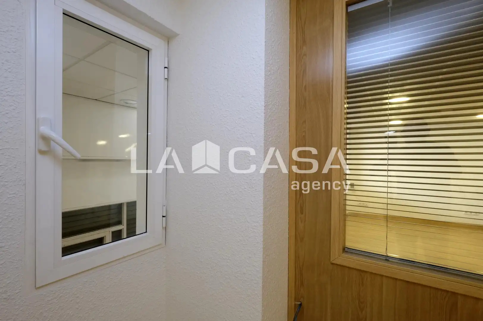 Local comercial en venda a Nou Barris, imagen 11