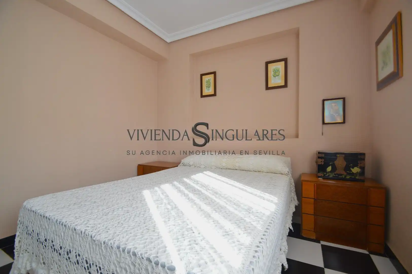 Habitación de Piso en venta en Sevilla con Aire acondicionado y Calefacción