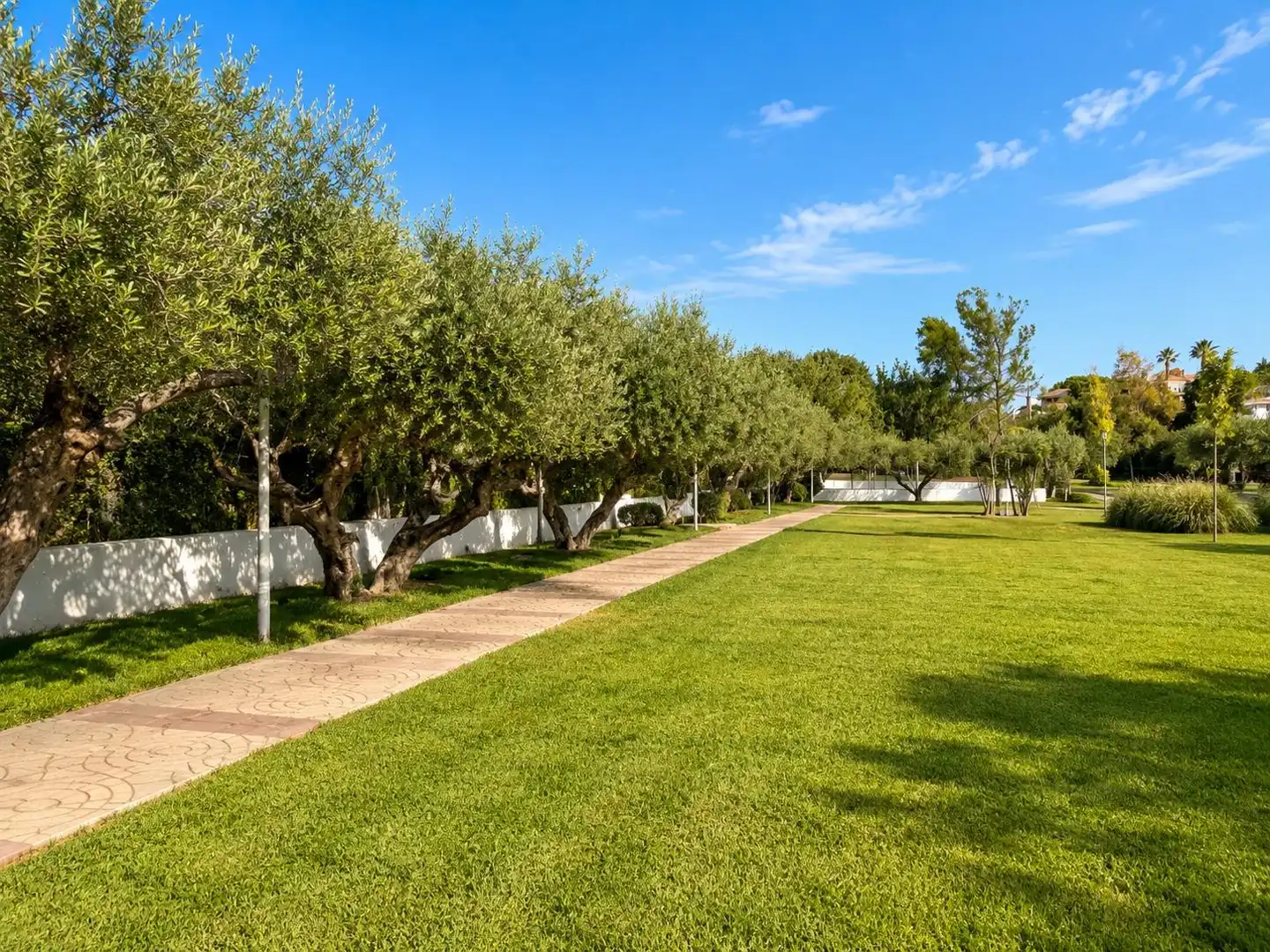Jardí de Casa adosada en venda en Cambrils amb Aire condicionat, Calefacció i Jardí privat