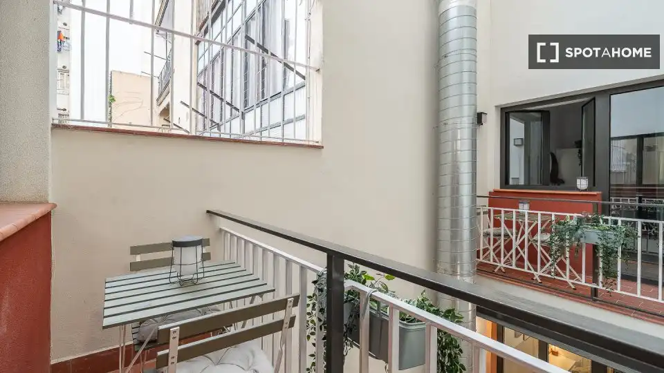 Balcony of Flat for rent in Barcelona  with Air Conditioner, Heating and Furnished