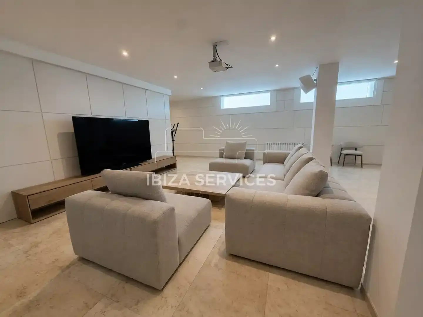 Casa o chalet de alquiler en Sant Antoni de Portmany con Aire acondicionado, Jardín privado y Piscina