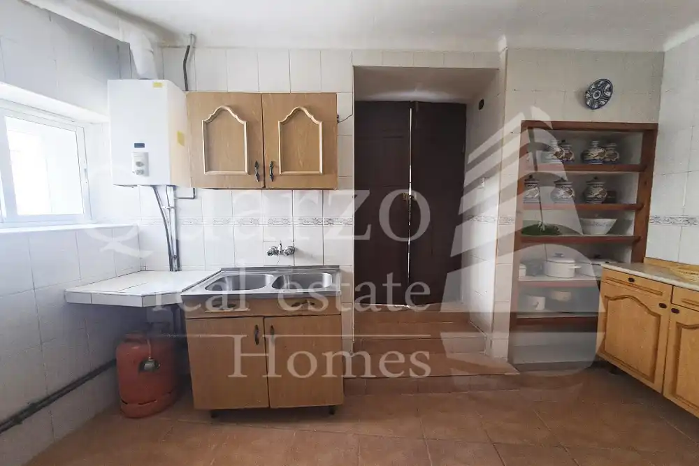 Cuina de Casa o xalet en venda en Madroñera amb Terrassa, Moblat i Balcó
