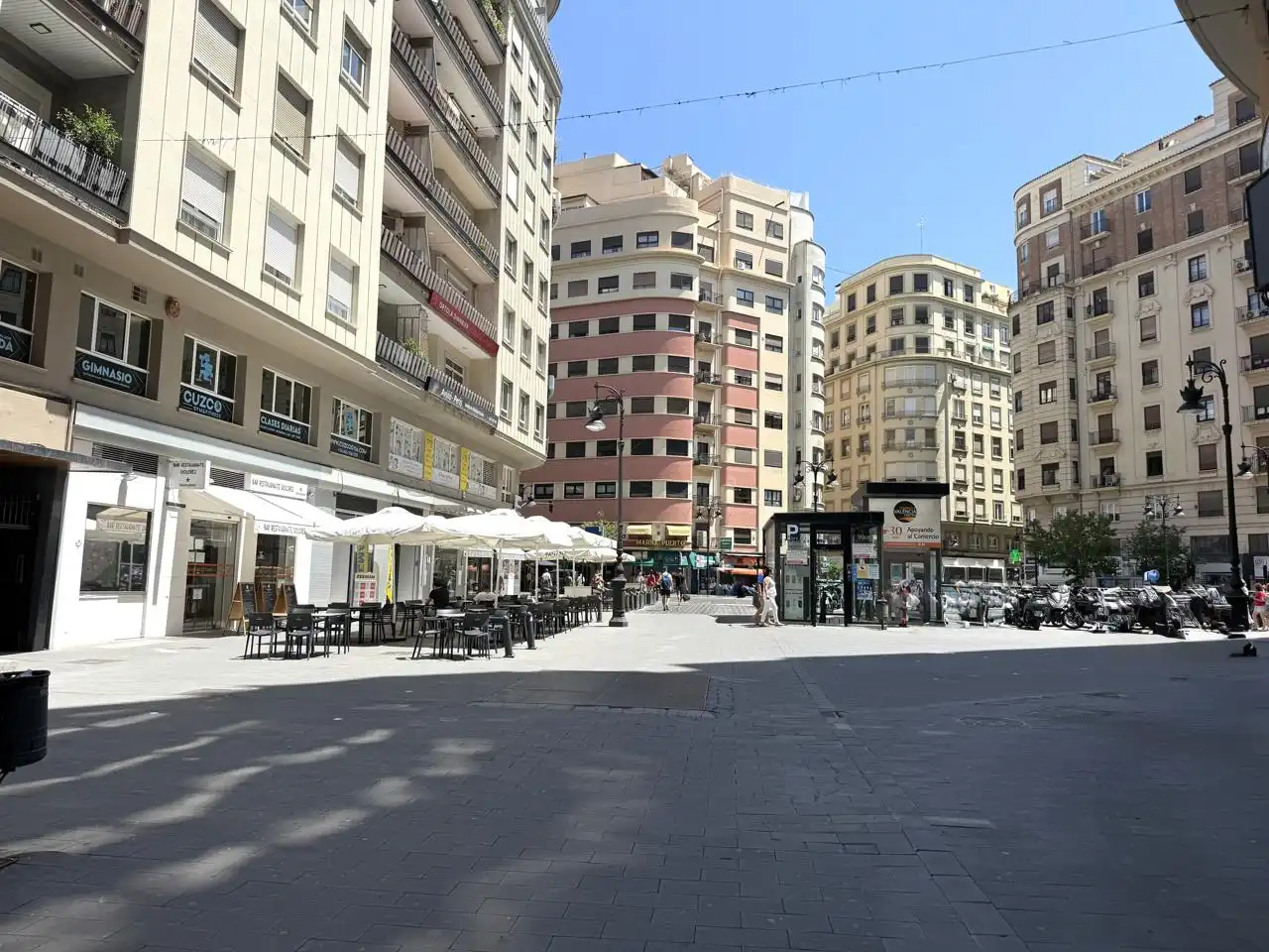 Exterior view of Commercial properties for sale in Valencia  with Air Conditioner