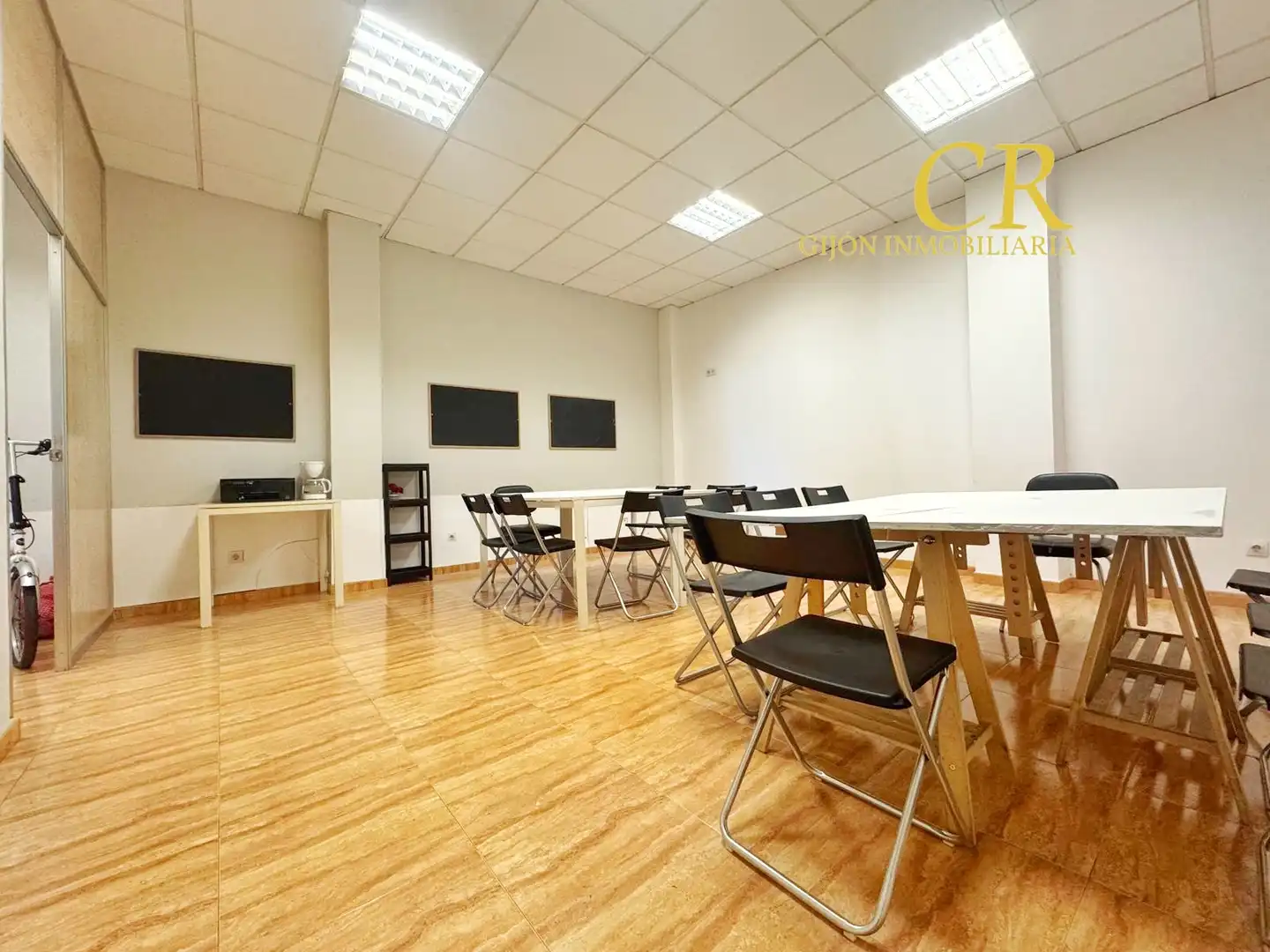 Oficina de lloguer en Gijón  amb Moblat