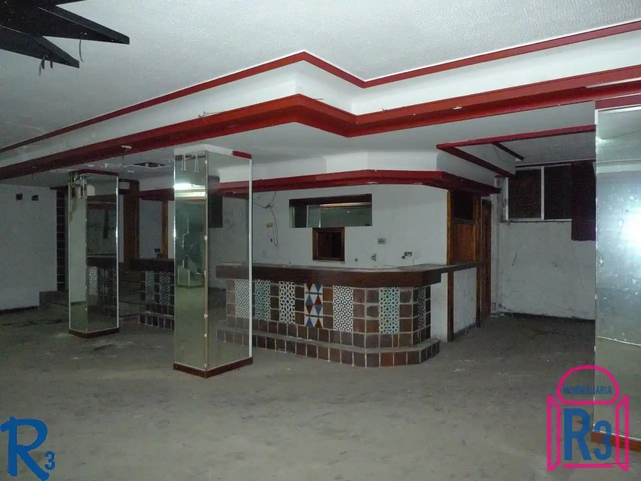 Local comercial en venda a Valverde de la Virgen