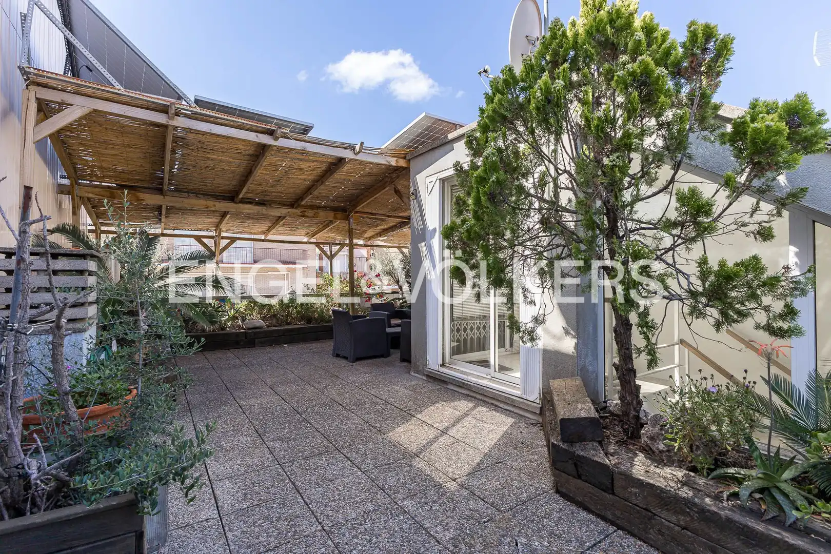 Terrassa de Casa o xalet en venda en Sant Feliu de Llobregat amb Aire condicionat, Calefacció i Terrassa