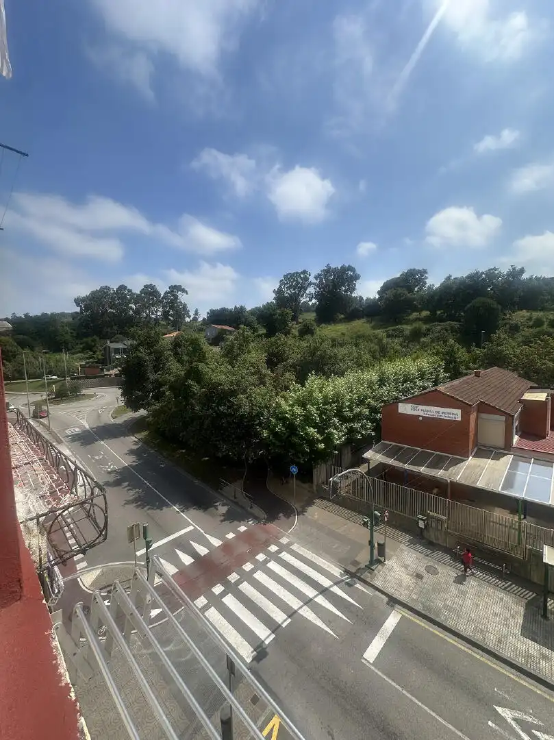 Vista exterior de Piso en venta en Torrelavega 