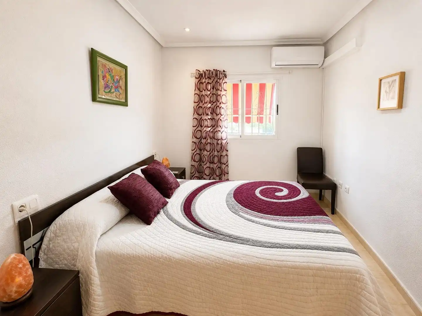 Schlafzimmer von Wohnungen zum Verkauf in Torrevieja mit Klimaanlage, Terrasse und Möbliert