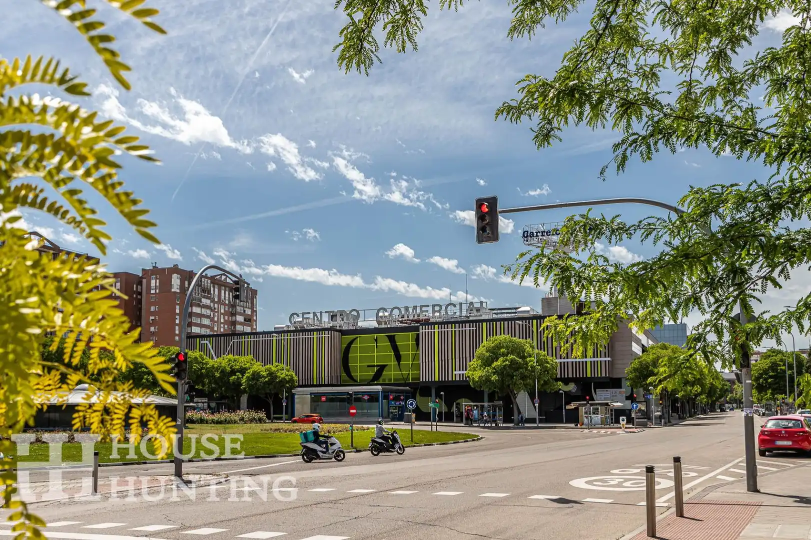 Vista exterior de Piso en venta en Madrid con Calefacción