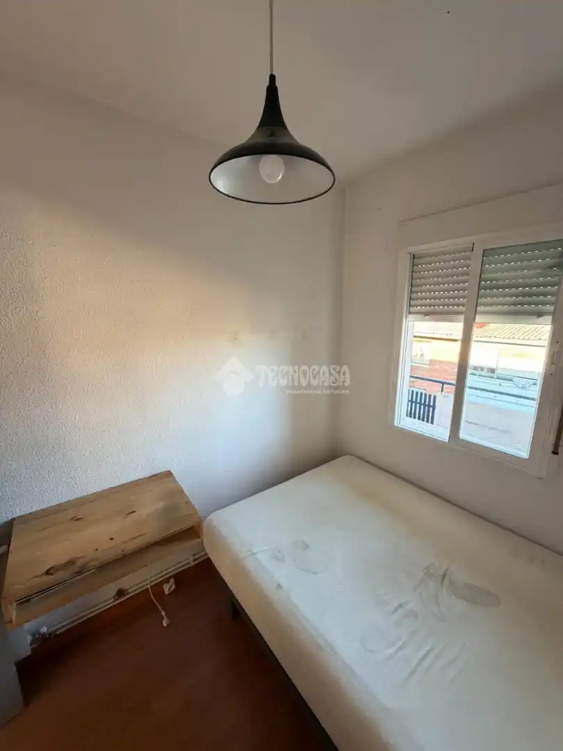 Bedroom of Flat for sale in Madrid  with Air Conditioner, Heating and Terrace
