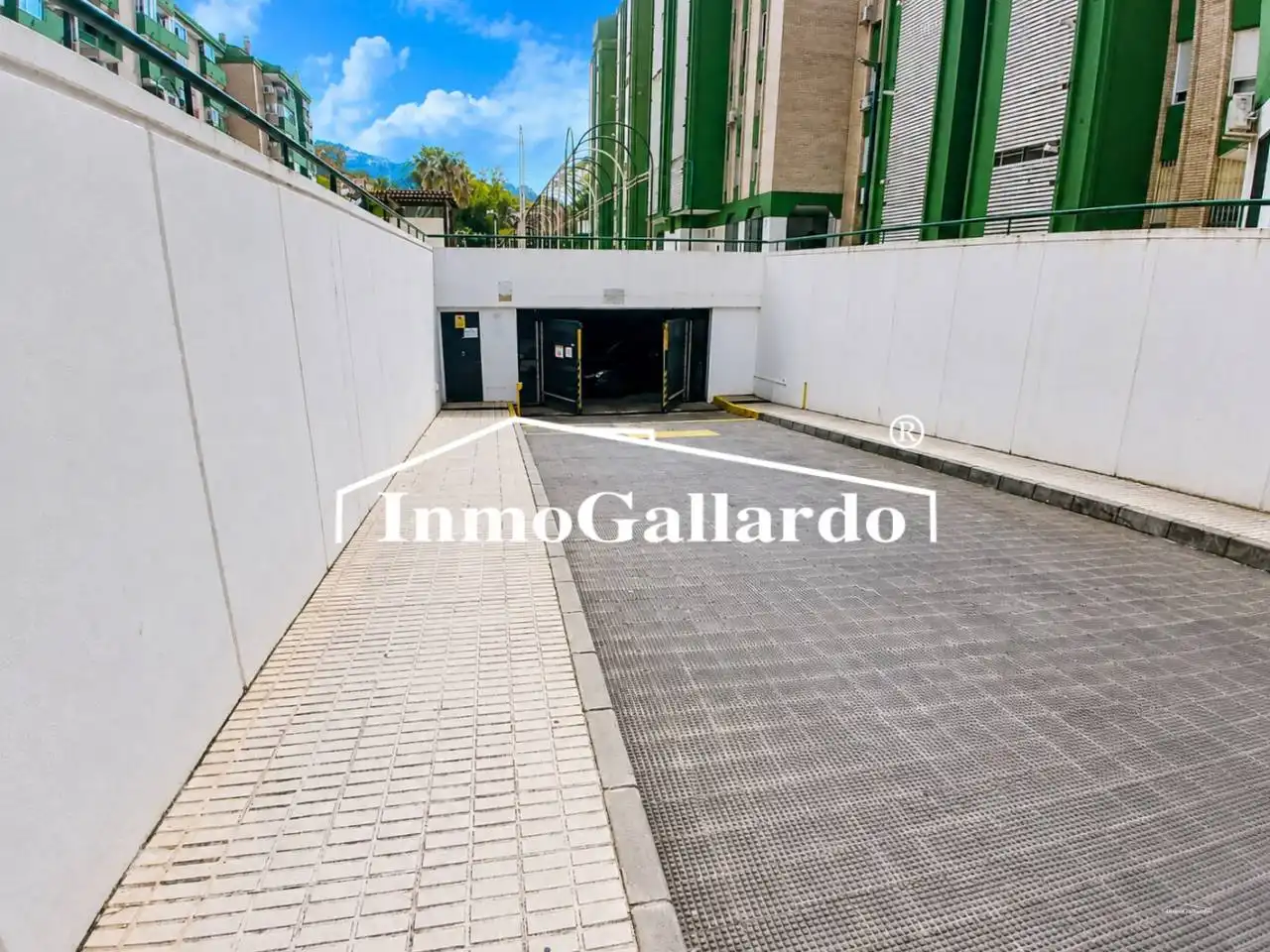 Parking de Piso en venta en Málaga con Aire acondicionado, Calefacción y Terraza