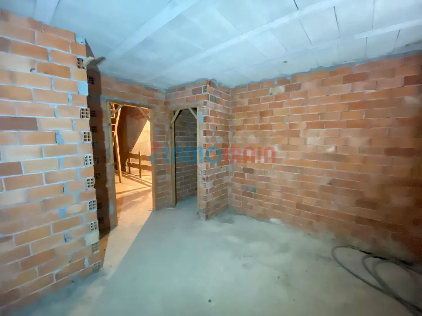 Piso en venta en Segura con Trastero
