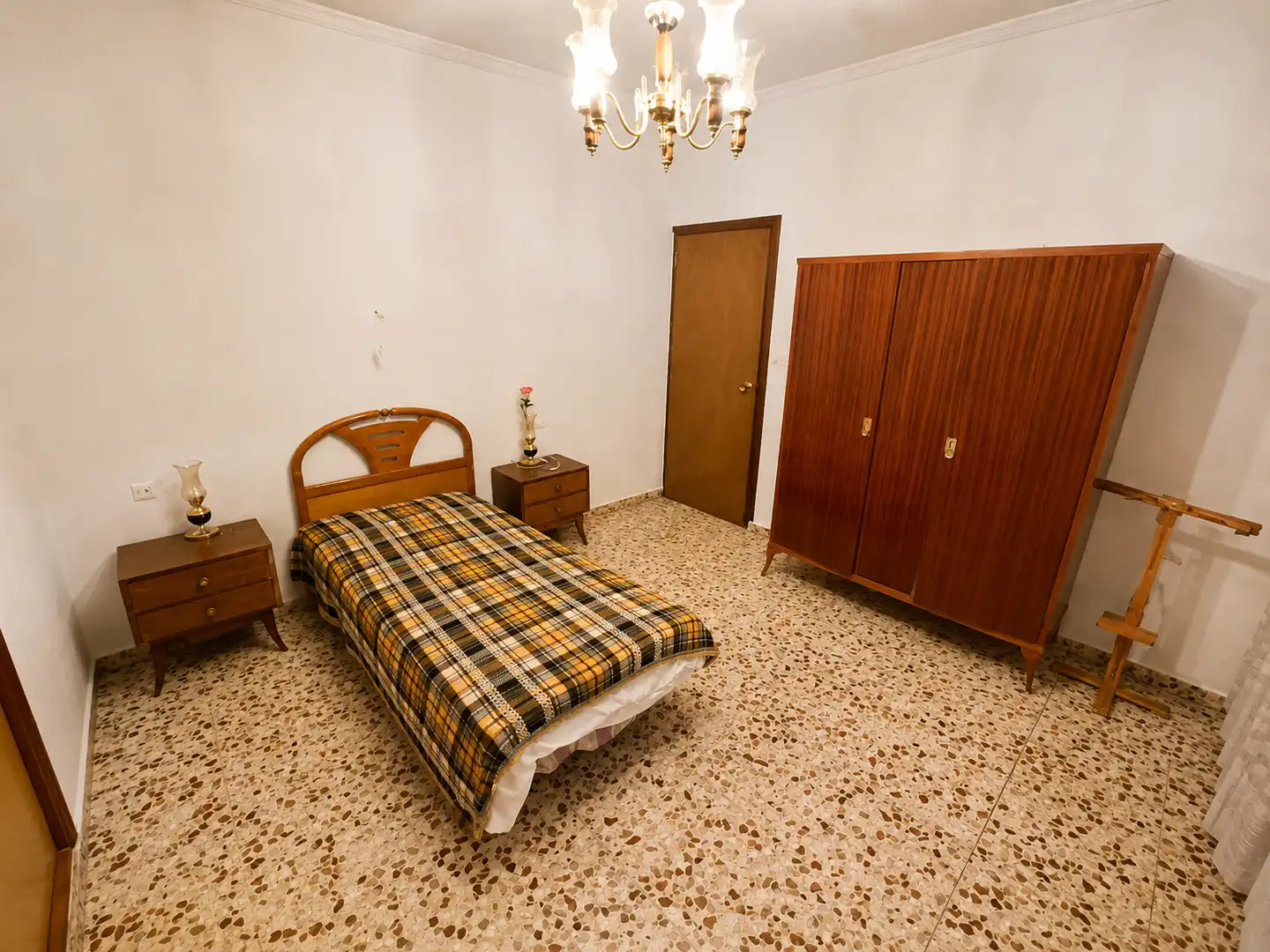 Habitación de Casa adosada en venta en Carrión de Calatrava con Calefacción, Terraza y Trastero