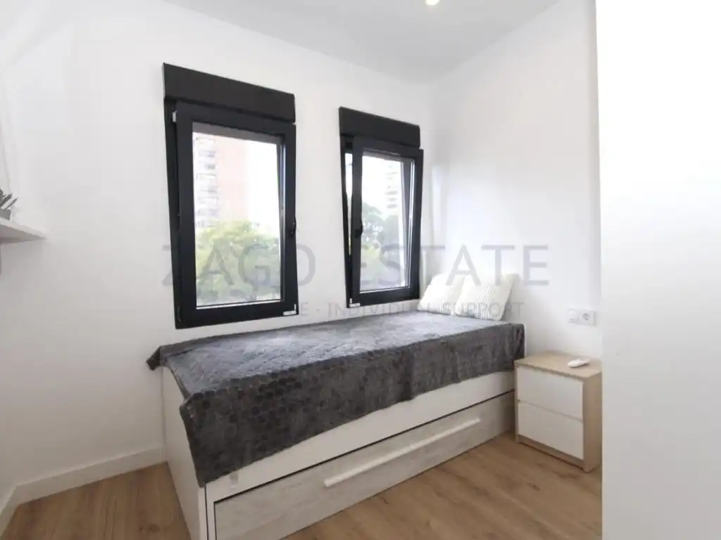 Habitación de Casa adosada de alquiler en Benidorm