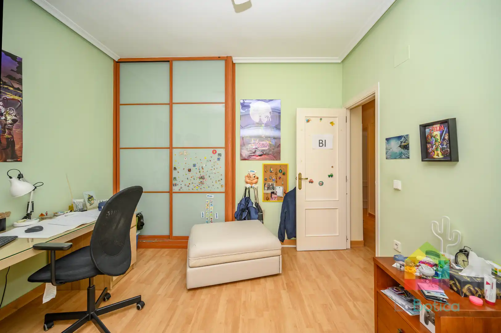 Dormitori de Casa o xalet en venda en Cobisa amb Aire condicionat, Calefacció i Jardí privat