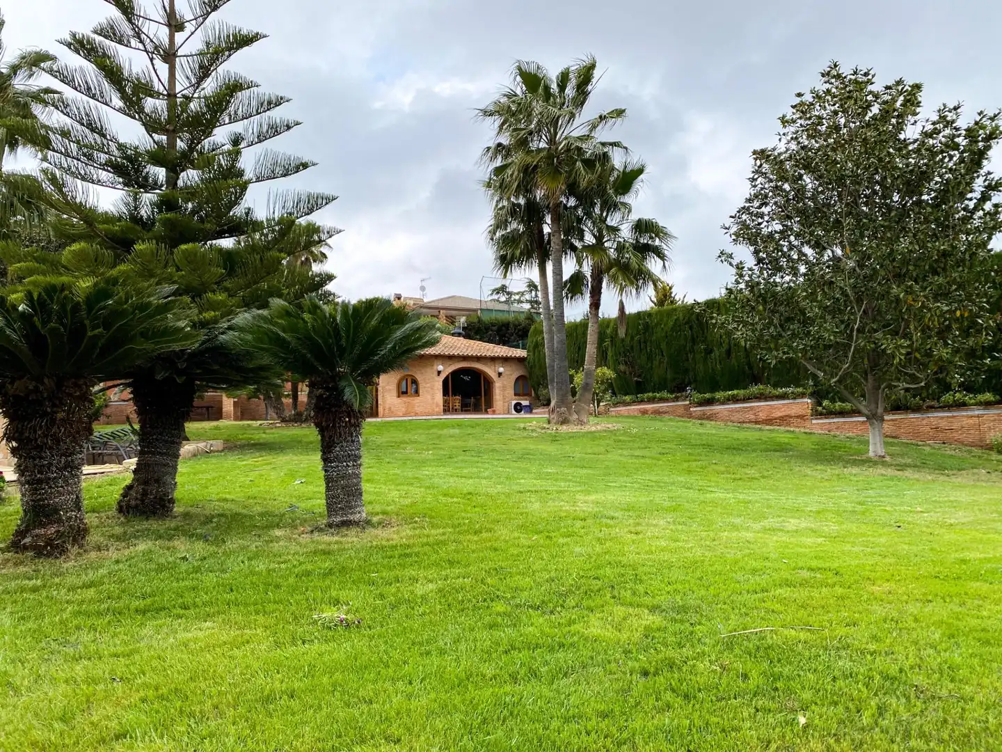 Jardí de Casa o xalet en venda en Alginet amb Aire condicionat, Jardí privat i Terrassa