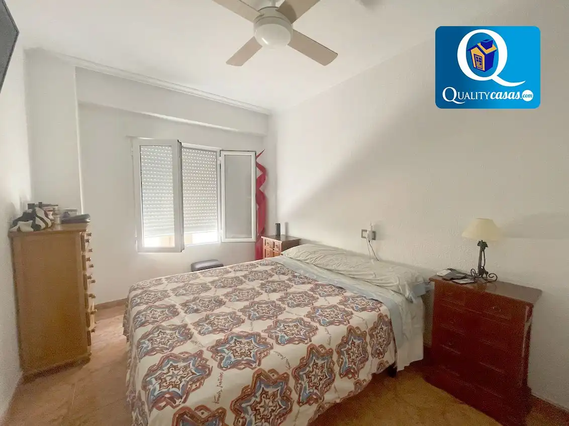 Habitación de Apartamento en venta en Elche / Elx con Aire acondicionado