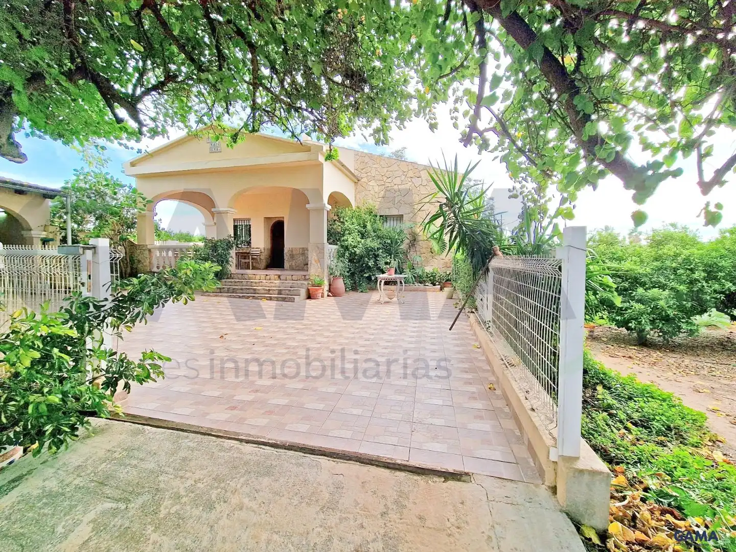 Vista exterior de Casa o chalet en venta en La Pobla Llarga con Aire acondicionado y Piscina