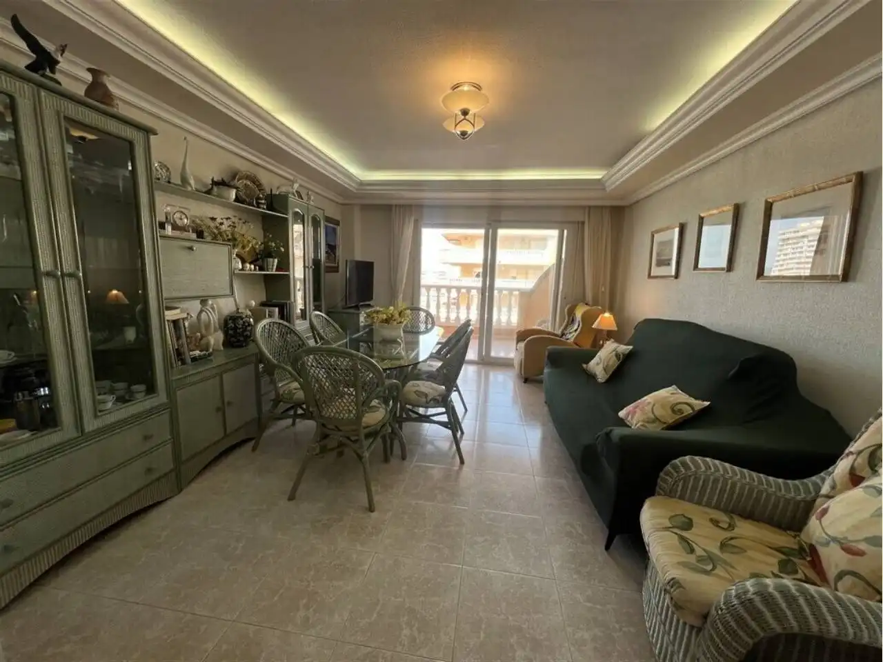 Sala d'estar de Pis en venda en La Manga del Mar Menor amb Calefacció, Terrassa i Moblat